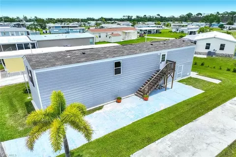 Exterior - 20751 Garden Dr, Estero, FL 33928 photo 8 of 13