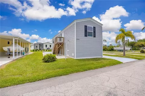 Exterior - 20751 Garden Dr, Estero, FL 33928 photo 10 of 13
