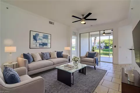 1310 Henley St #1902, Naples, FL 34105