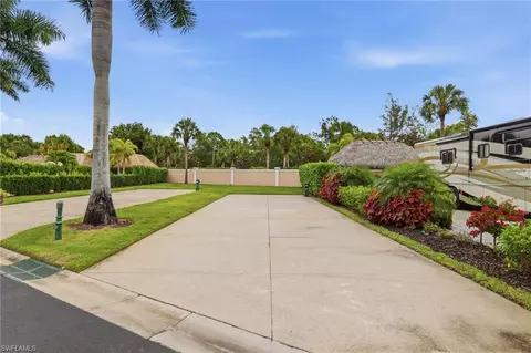 13559 Snook Cir, Naples, FL 34114