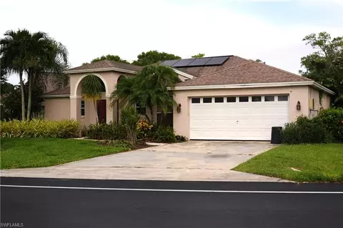 1145 Moon Lake Dr, Naples, FL 34104