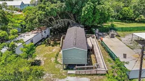 2960 Lunar St, Naples, FL 34112 photo 4