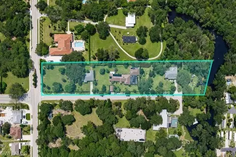 1063 Shadowlawn Dr, Naples, FL 34104