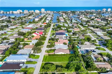 557 100th Ave N, Naples, FL 34108 photo 5