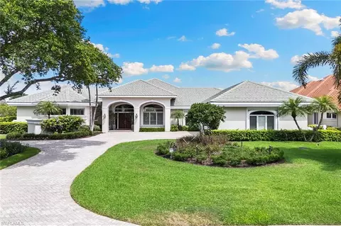Exterior - 6991 Greentree Dr, Naples, FL 34108 photo 8 of 17
