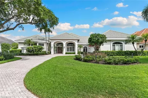6991 Greentree Dr, Naples, FL 34108