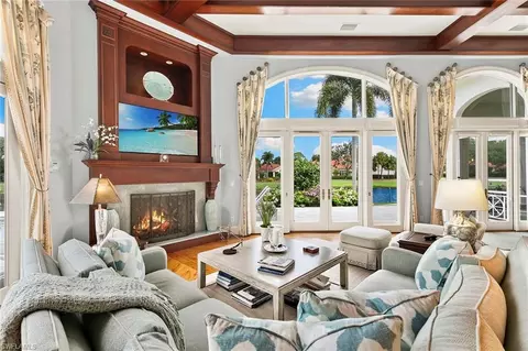 Living - 6991 Greentree Dr, Naples, FL 34108 photo 4 of 5