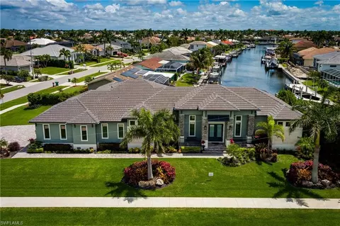 1517 Buccaneer Ct, Marco Island, FL 34145
