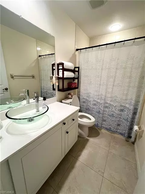 Bath - 705 Augusta Blvd #9, Naples, FL 34113 photo 2 of 2