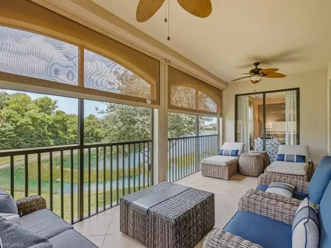 9502 Napoli Ln #26201, Naples, FL 34113