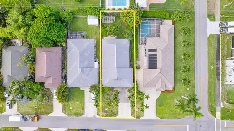 View/Area - 704 106th Ave N, Naples, FL 34108 photo 1 of 7