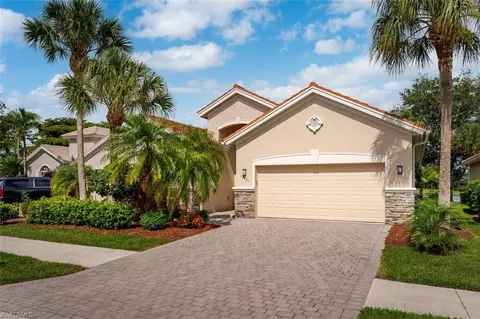 15821 Delaplata Ln, Naples, FL 34110