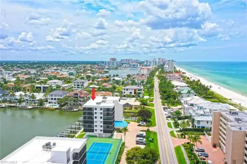 10420 Gulf Shore Dr #161, Naples, FL 34108