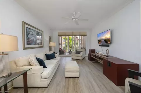 410 Bayfront Pl #2405, Naples, FL 34102