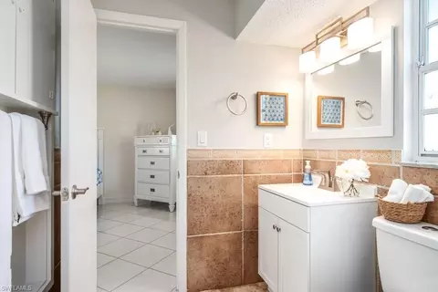 Bath - 1207 Hernando St, Naples, FL 34103 photo 2 of 4