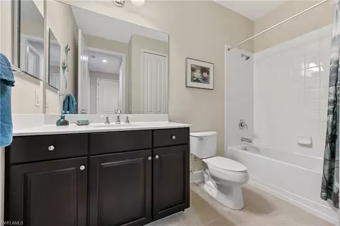 Bath - 3571 Canopy Cir, Naples, FL 34120 photo 3 of 4