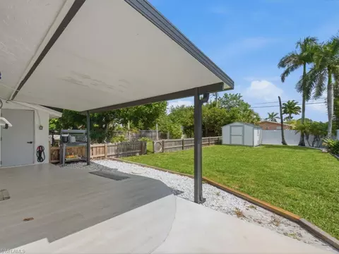 3577 Hibiscus Ave, Naples, FL 34104 photo 16