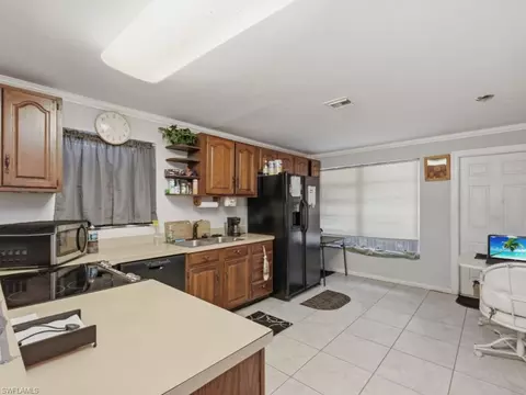 3577 Hibiscus Ave, Naples, FL 34104 photo 10