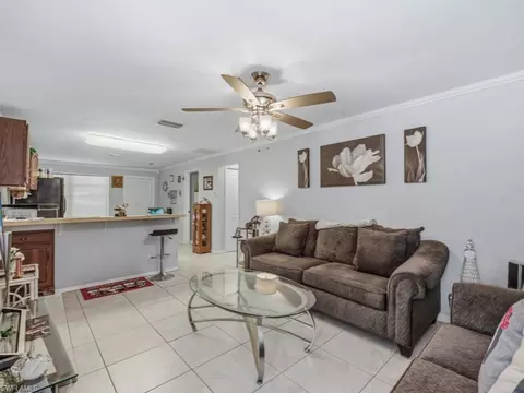 3577 Hibiscus Ave, Naples, FL 34104 photo 9