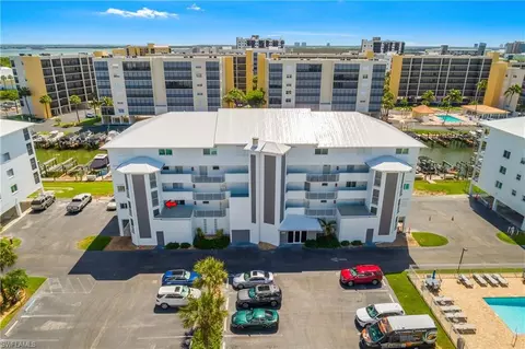 4531 Bay Beach Ln #134, Fort Myers Beach, FL 33931