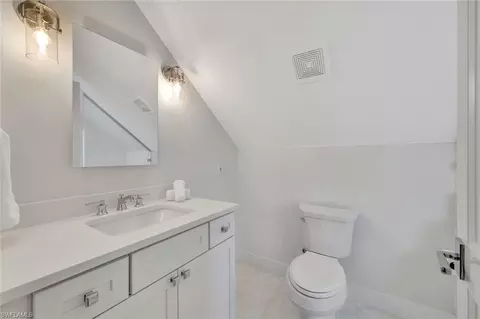 Bath - 1500 Pelican Ave, Naples, FL 34102 photo 2 of 2
