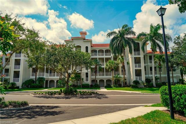 4853 Hampshire Ct #105, Naples, FL 34112