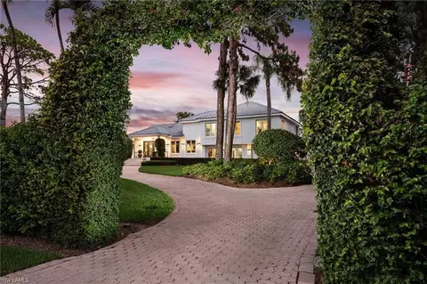 664 Hickory Rd, Naples, FL 34108