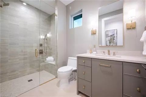 Bath - 3235 Regatta Rd, Naples, FL 34103 photo 10 of 12