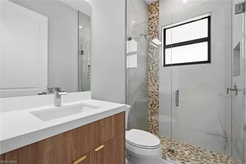 Bath - 498 Wilson Blvd S, Naples, FL 34117 photo 7 of 7