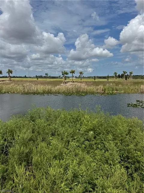 2624 NW 9th Ave, Cape Coral, FL 33993
