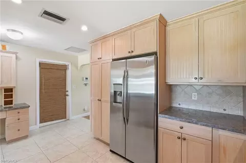 Kitchen - 1316 Rordon Ave, Naples, FL 34103 photo 3 of 4