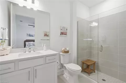 Bath - 18364 Ridgeline Dr, Estero, FL 33928 photo 3 of 4