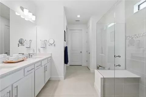 Bath - 18364 Ridgeline Dr, Estero, FL 33928 photo 2 of 4