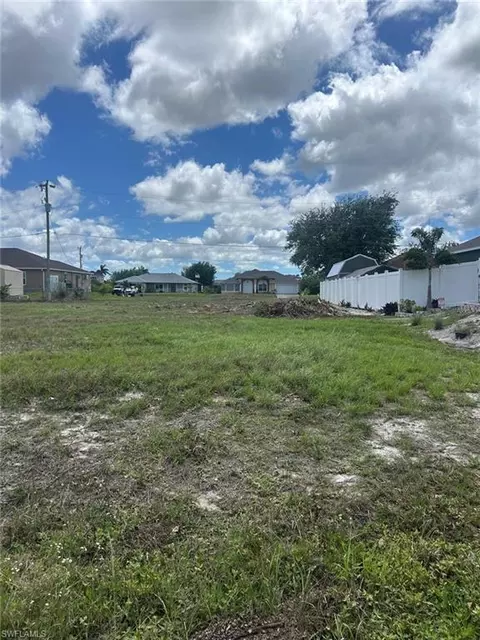 2020 NW 4th Ter, Cape Coral, FL 33993