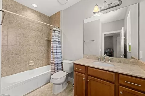 Bath - 4115 Raffia Dr, Naples, FL 34119 photo 5 of 5