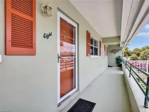 300 Valley Stream Dr #8A, Naples, FL 34113 photo 28