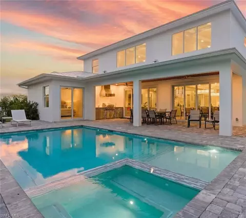 1371 Granada Blvd, Naples, FL 34103 photo 13