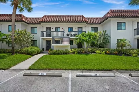 4251 27th Ct SW #104, Naples, FL 34116