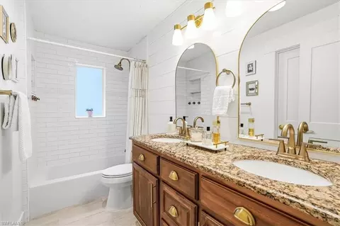 Bath - 3880 Estey Ave, Naples, FL 34104 photo 1 of 2