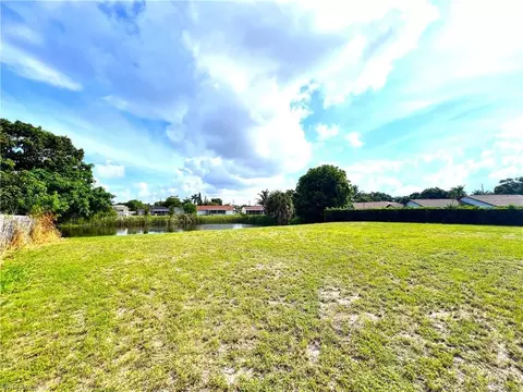 1359 Granada Blvd, Naples, FL 34103 photo 5