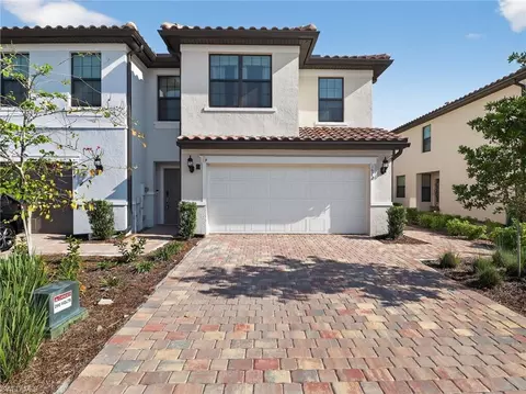 1672 Lake Jessup Cir, Cape Coral, FL 33909
