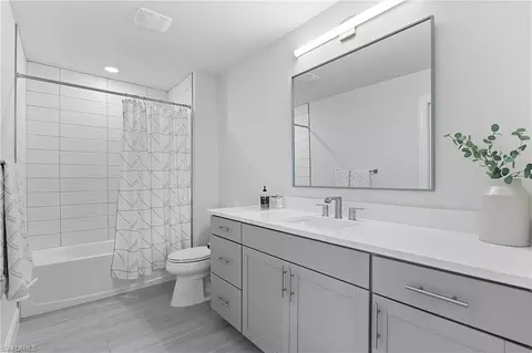 Bath - 19753 Beechcrest Pl, Estero, FL 33928 photo 5 of 5
