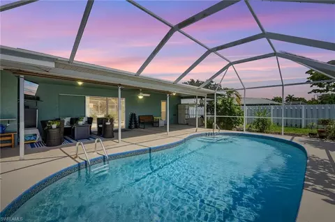 329 SE 16th Pl, Cape Coral, FL 33990