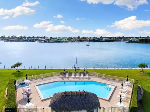 750 W Elkcam Cir #215, Marco Island, FL 34145