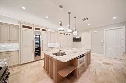 Kitchen - 106 Eugenia Dr, Naples, FL 34108 photo 4 of 6