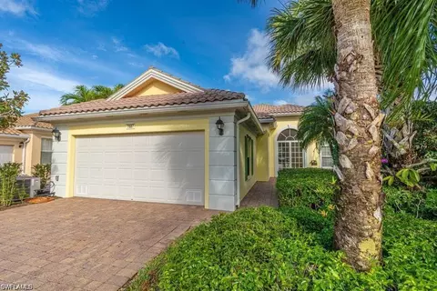 7687 Hernando Ct, Naples, FL 34114 photo 2