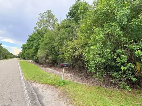 920 Sanctuary Rd W, Naples, FL 34120 photo 5