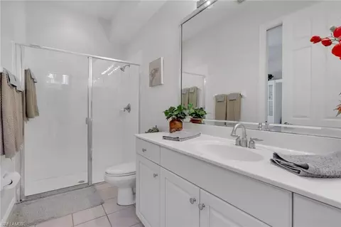 Bath - 516 Eagle Creek Dr, Naples, FL 34113 photo 4 of 5