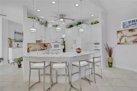 Kitchen - 516 Eagle Creek Dr, Naples, FL 34113 photo 4 of 4