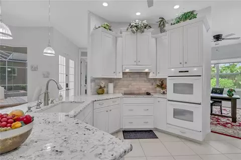 Kitchen - 516 Eagle Creek Dr, Naples, FL 34113 photo 2 of 4